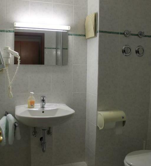 חדר סטנדרט יחיד, Ideal