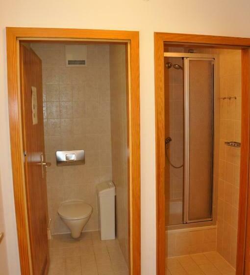 Quarto Standard Individual Casa de Banho Partilhada, Gästehaus Der Katholischen Akademie