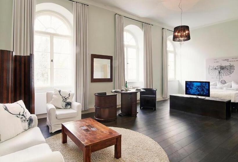 小型豪华套房, Kavaliershaus Schloß Blücher Am Finckenersee