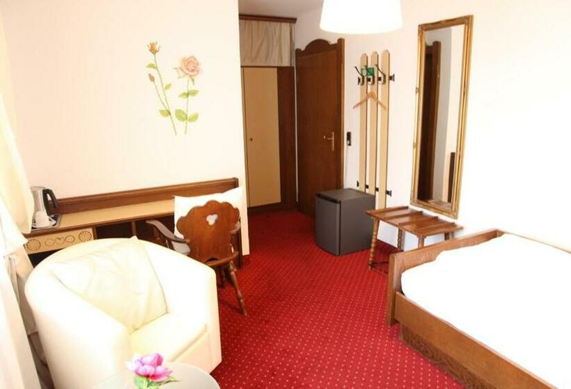 اتاق کلاسیک یک تخته, Kurhotel Würdinger Hof