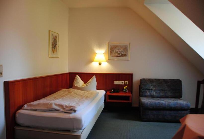 スタンダードシングルルーム, Kurfürst Garni