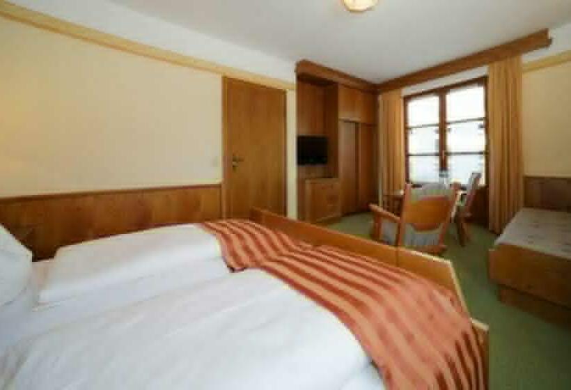 ファミリールーム, Kurpark