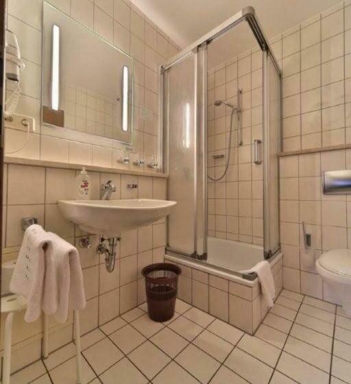 ファミリールーム, Kurpark