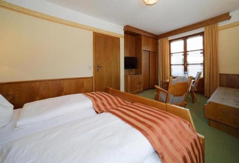 バルコニー付きスタンダードルーム, Kurpark