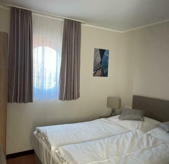 Семейный Номер, Neptun