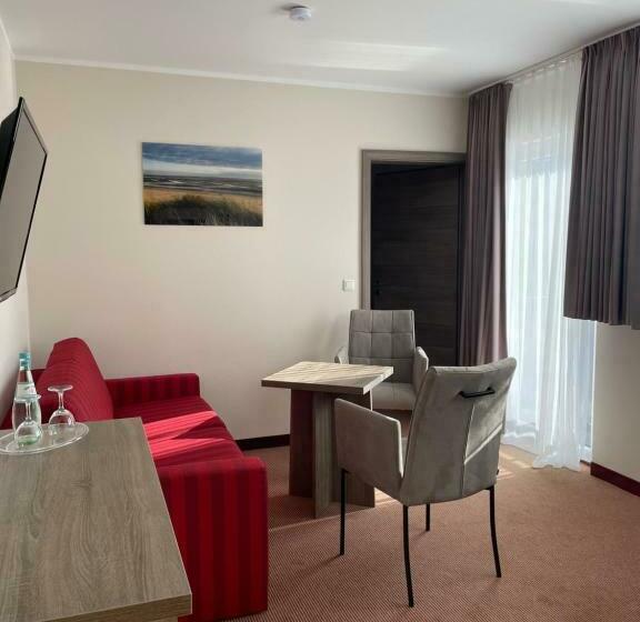 Семейный Номер, Neptun