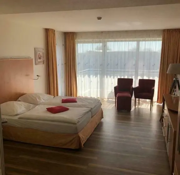 バルコニー付きスタンダードルーム, Nordseehotel Benser Hof Am Hafen