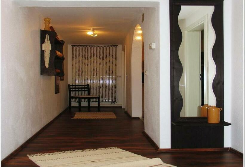 スイート, Oma's Küche & Quartier