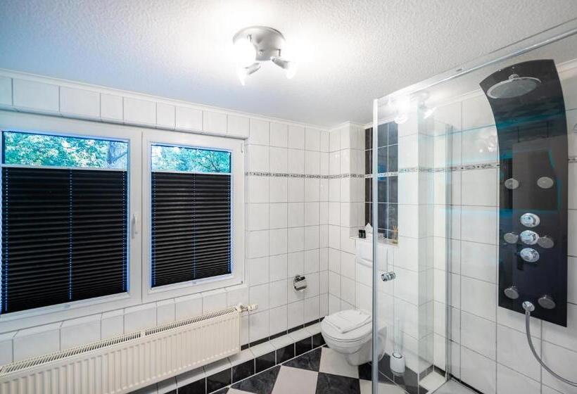 スイート, Oma's Küche & Quartier