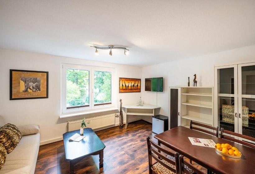 スイート, Oma's Küche & Quartier