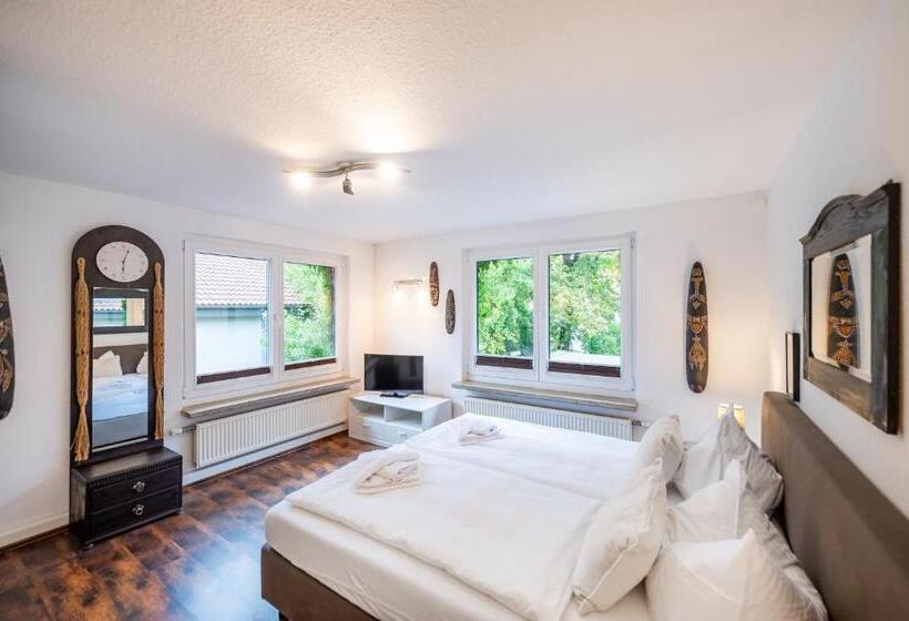 スイート, Oma's Küche & Quartier