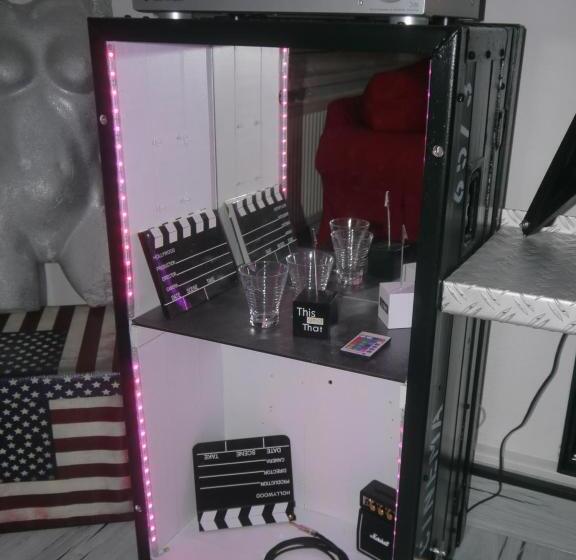 ジュニアスイート, Oma's Küche & Quartier