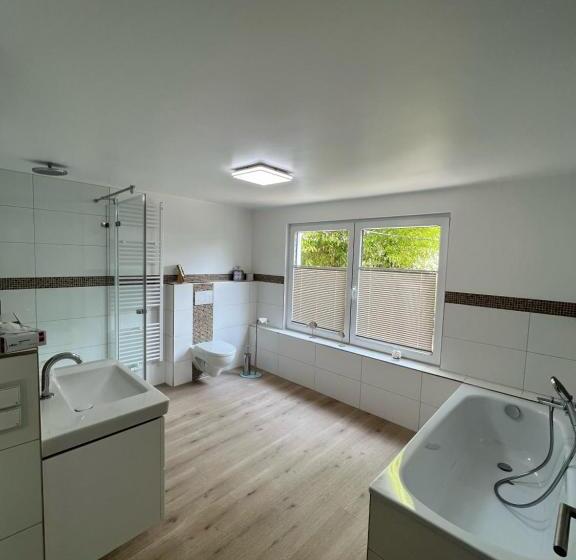 1ベッドルームアパートメント, Oma's Küche & Quartier