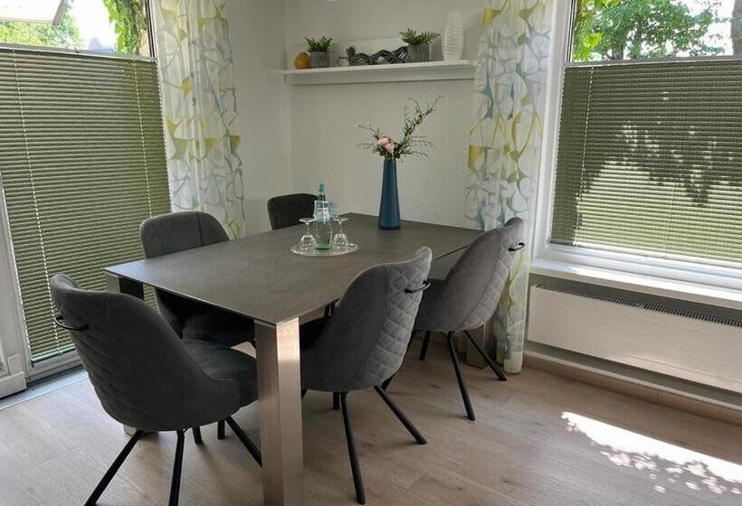 1ベッドルームアパートメント, Oma's Küche & Quartier