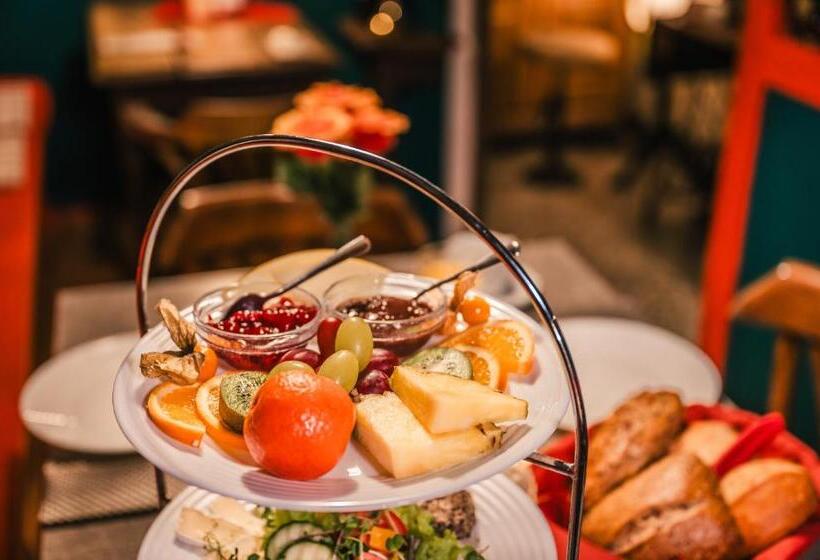 スイート, Oma's Küche & Quartier