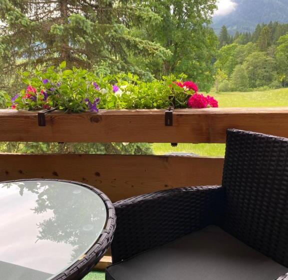 Номер Стандарт, Bichlhof