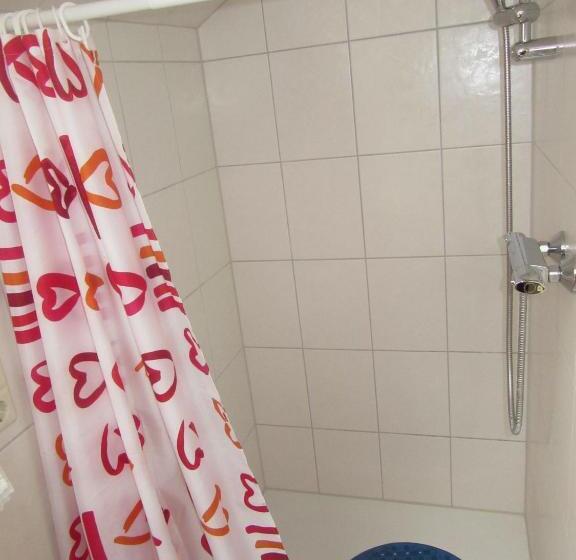 四人标准间, Restaurant Jonkhans