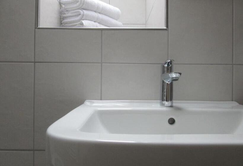 四人标准间, Restaurant Jonkhans