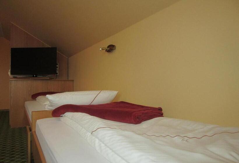 四人标准间, Restaurant Jonkhans