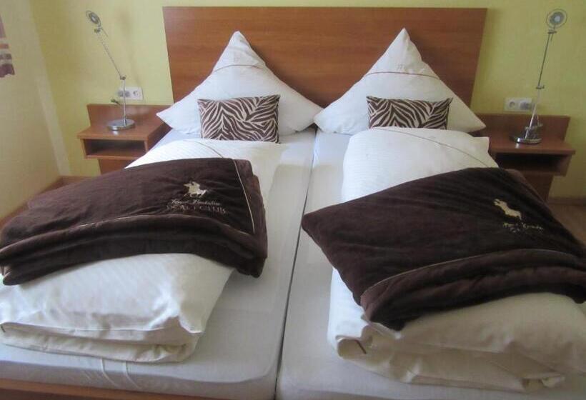 两卧家庭套房, Restaurant Jonkhans