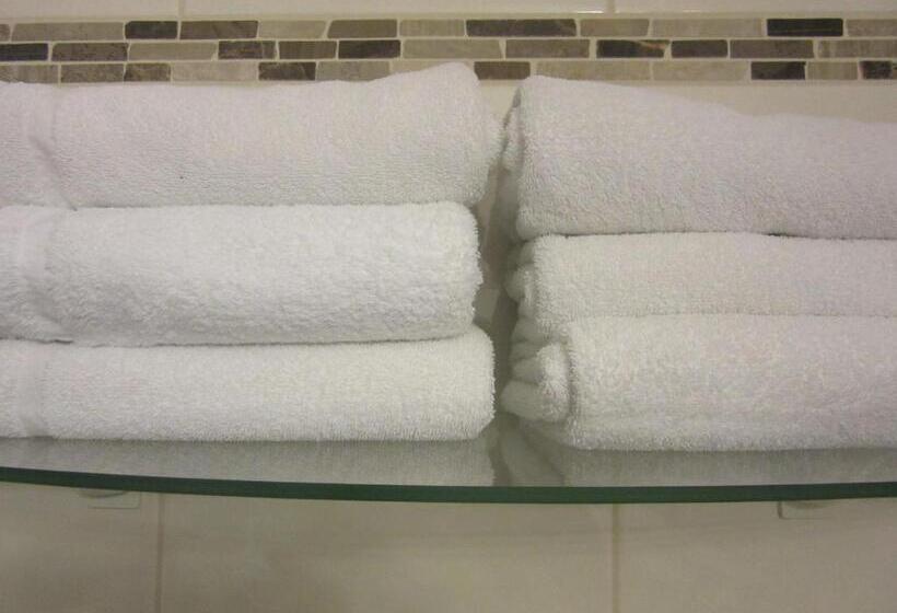 标准三人间, Restaurant Jonkhans