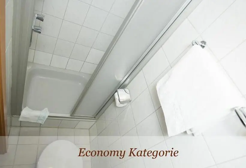 Economy-huone, Restaurant Wanders