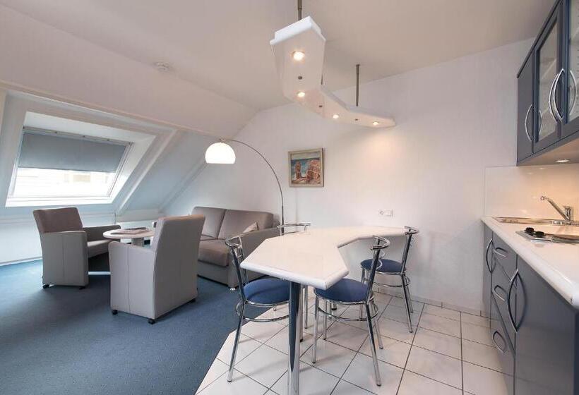 شقة غرفة واحدة مطلة على الحديقة, Rungholt