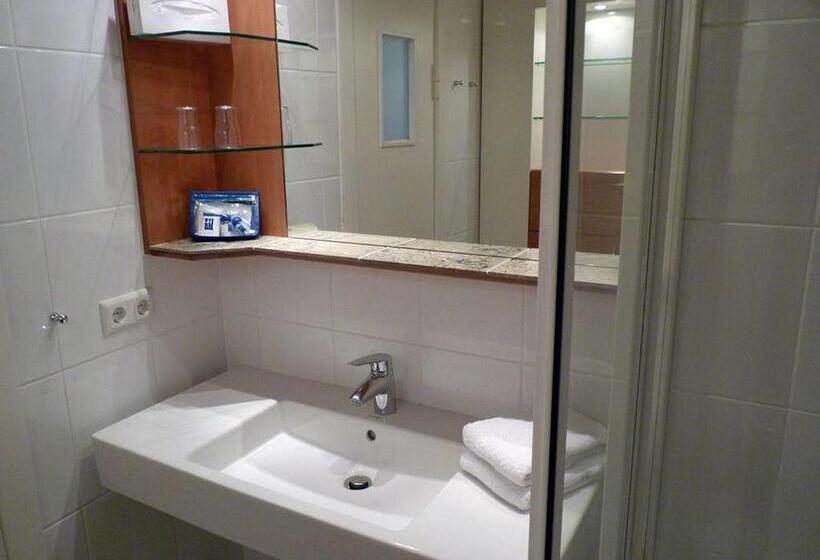 غرفة كلاسكية مع شرفة, Rungholt