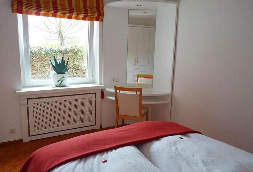 غرفة كلاسكية مع شرفة, Rungholt