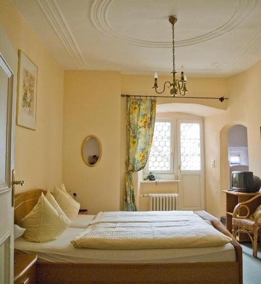 Номер Стандарт, Schloss Zell