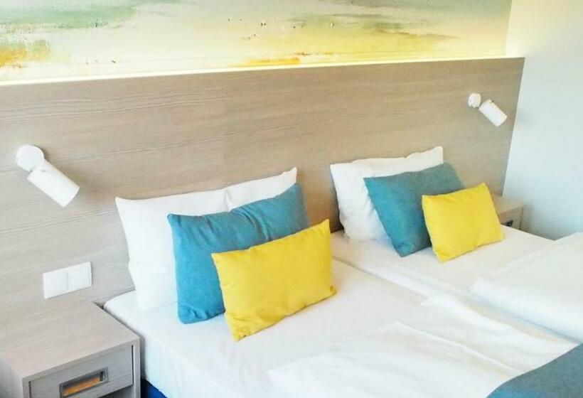 Номер Комфорт, Strandhotel Graal Müritz