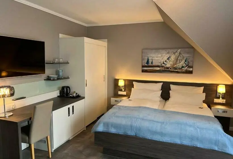 Standard-huone, Strand