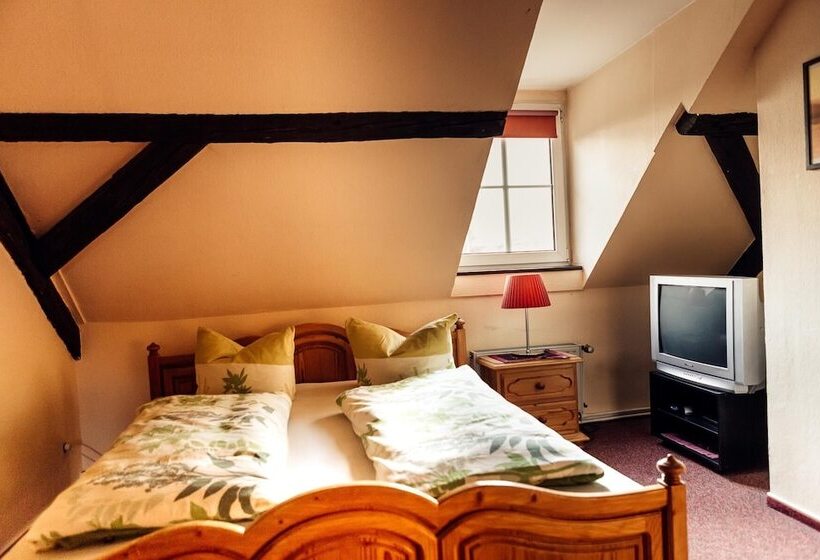 スタンダードルーム, Und Restaurant Peking