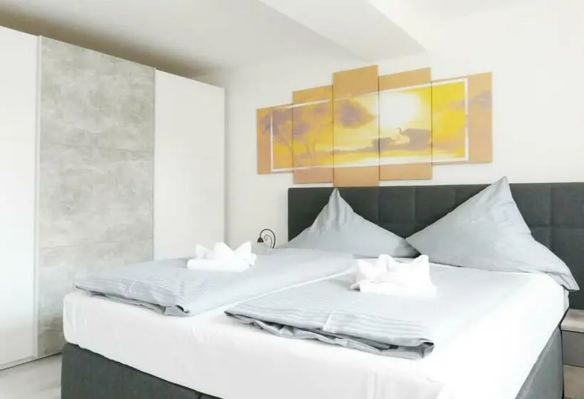 Standard Kolmen Hengen Huone, Weserstuben