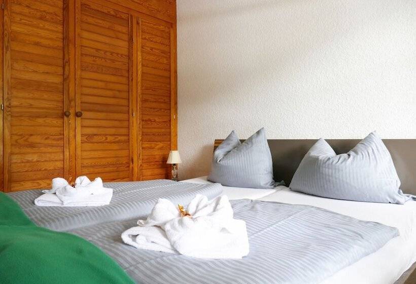 غرفة قياسية, Weserstuben