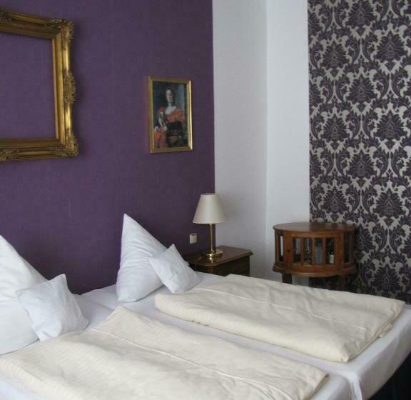 غرفة كومفورت, Willert