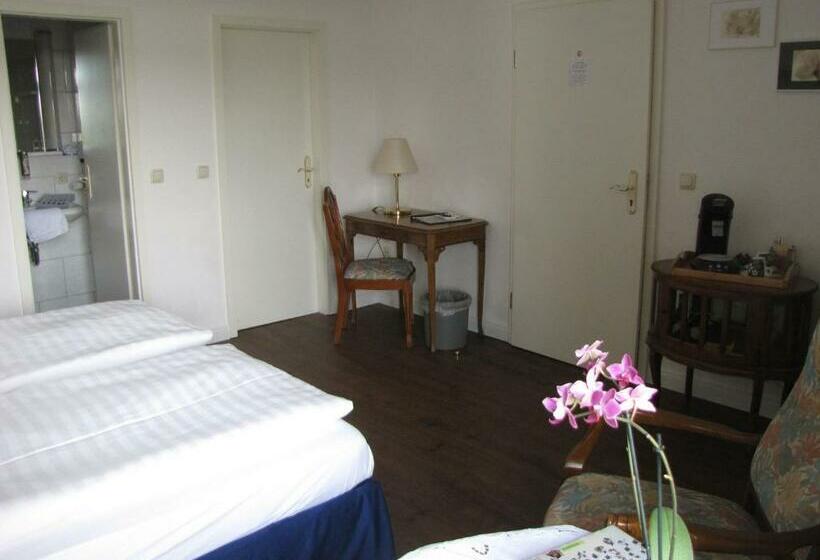 غرفة كومفورت, Willert