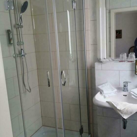 غرفة كومفورت, Willert