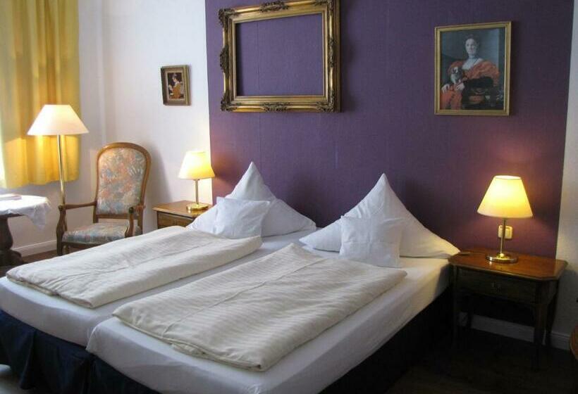 غرفة كومفورت, Willert