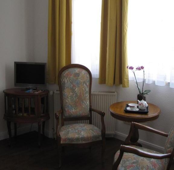 غرفة كومفورت, Willert