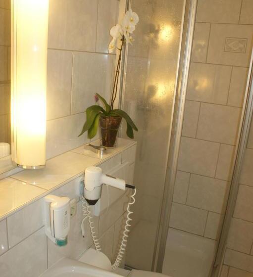 غرفة كومفورت فردية, Willert