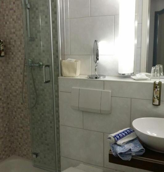 غرفة أساسية فردية, Willert