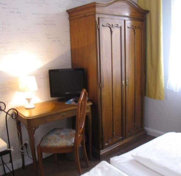 غرفة قياسية, Willert