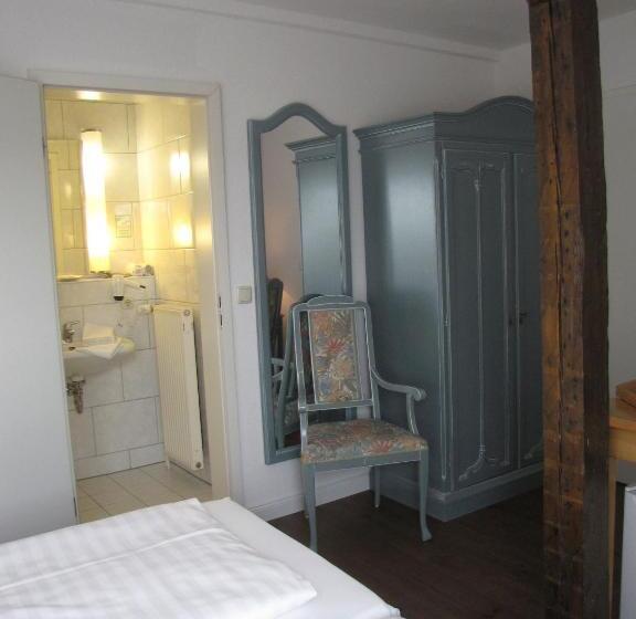 غرفة قياسية, Willert