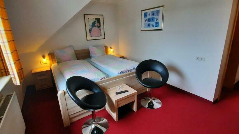 标准间, Zum Kreuzberg