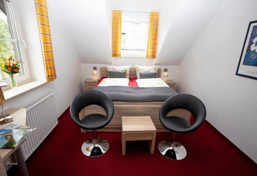 标准间, Zum Kreuzberg