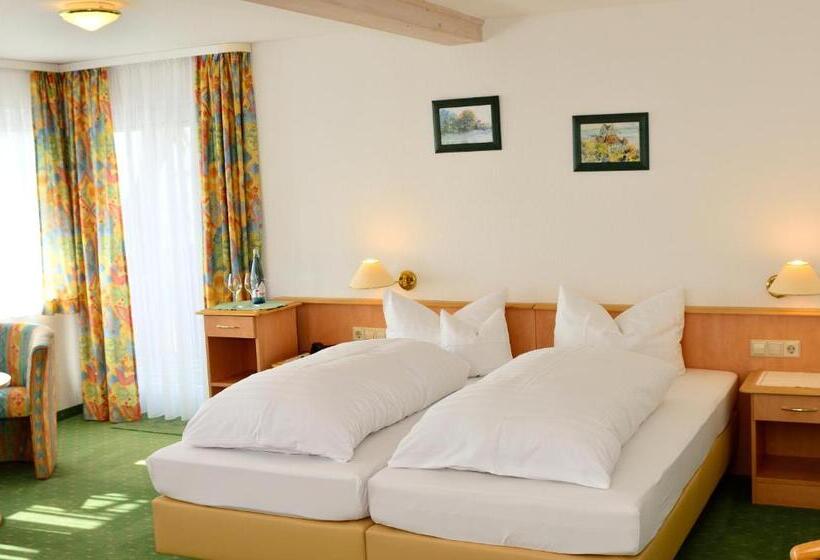 バルコニー付きスタンダードルーム, Landhotel Schellenberg