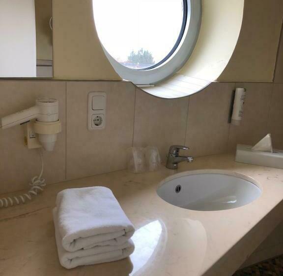 غرفة قياسية مزوَّدة بشُرفة, Nordseehotel Benser Hof Am Hafen