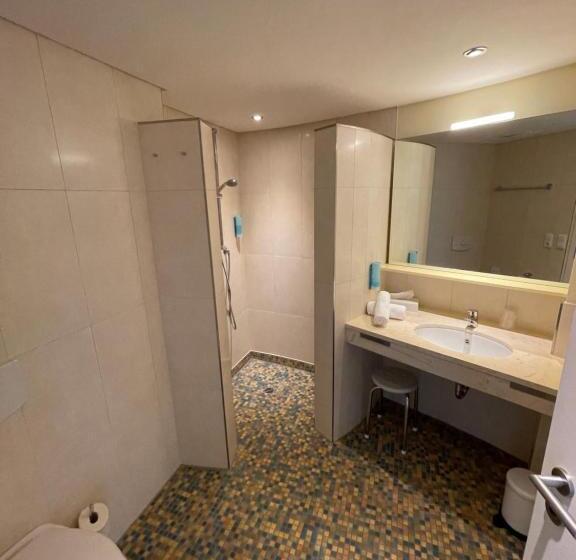 جناح, Nordseehotel Benser Hof Am Hafen