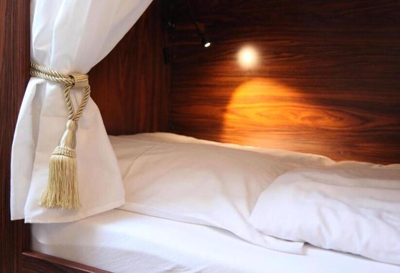 Семейный Номер Совместный Санузел, Old Kings Design Hostel